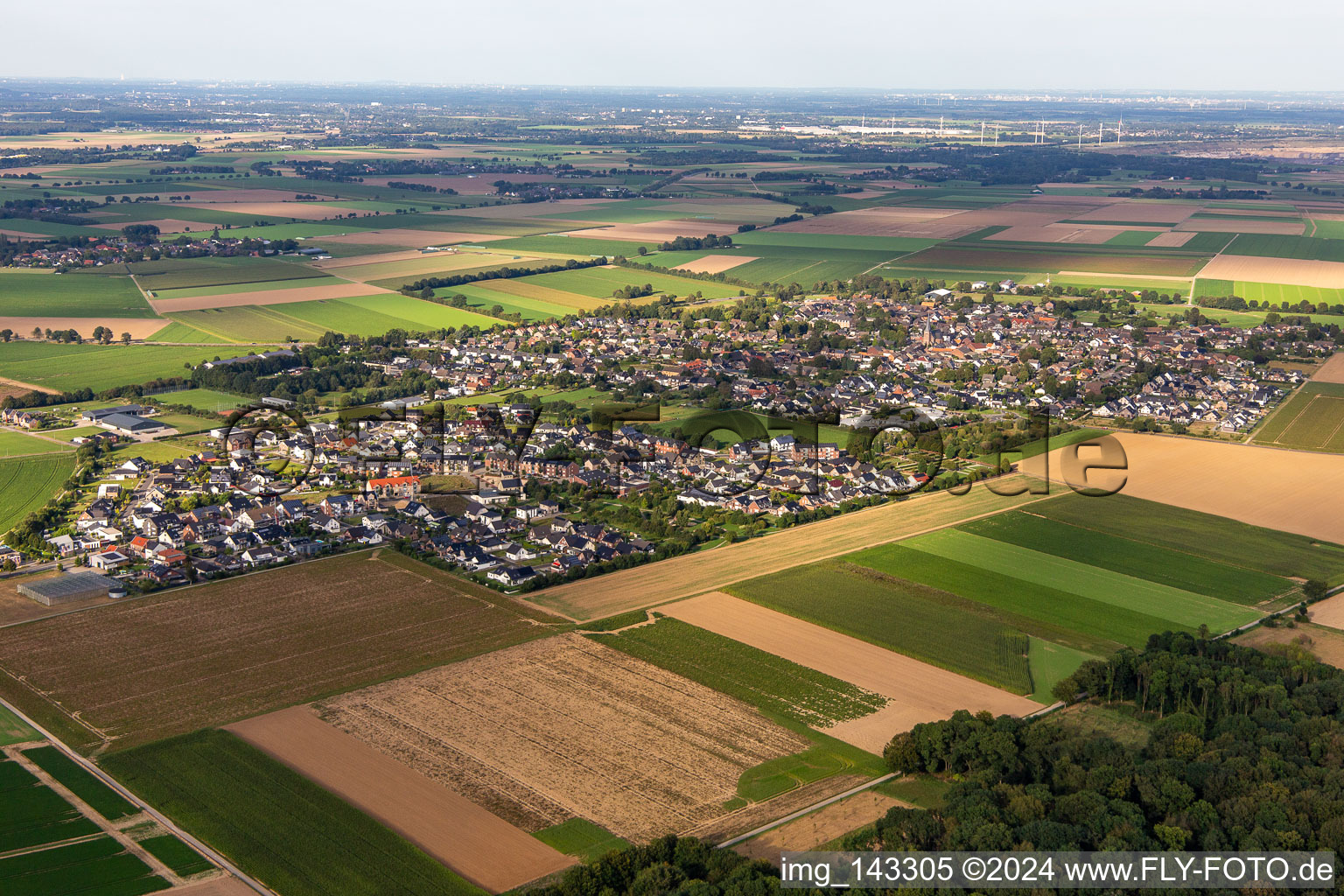 Vue aérienne de Ville du sud-ouest à le quartier Kückhoven in Erkelenz dans le département Rhénanie du Nord-Westphalie, Allemagne