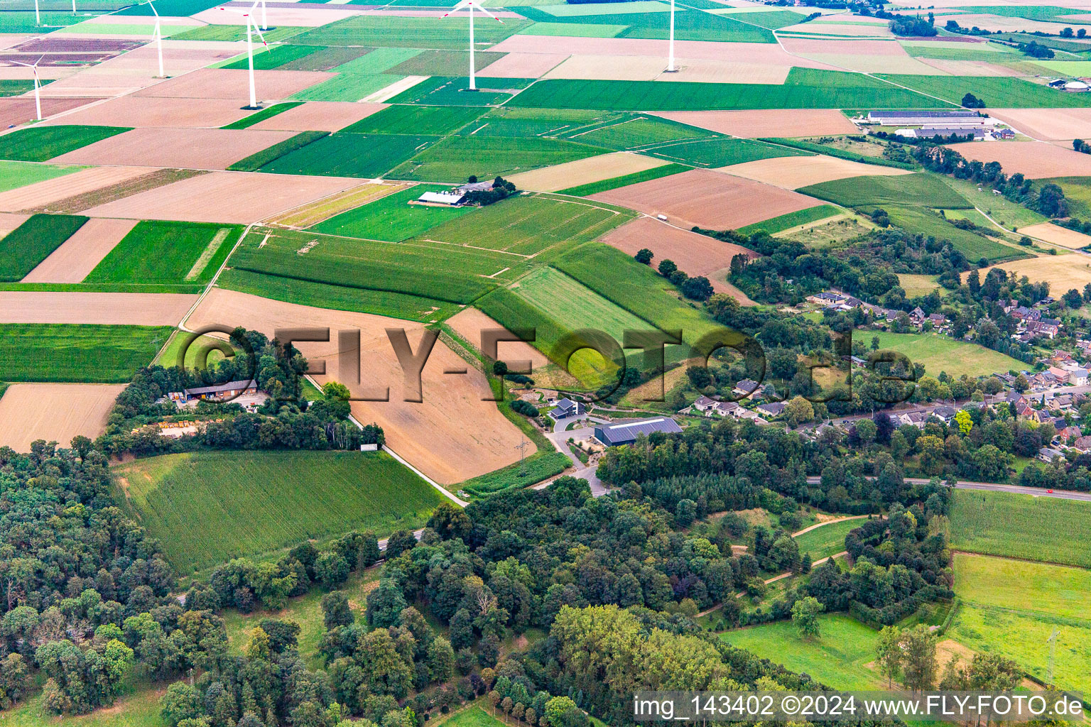 Vue aérienne de Quartier Körrenzig in Linnich dans le département Rhénanie du Nord-Westphalie, Allemagne