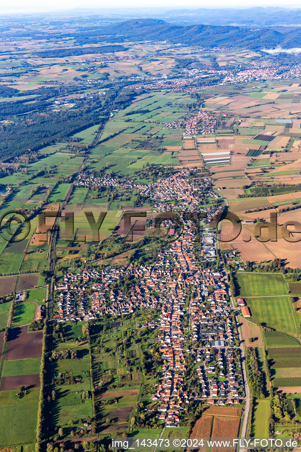 Vue aérienne de De l'est à Kapsweyer dans le département Rhénanie-Palatinat, Allemagne