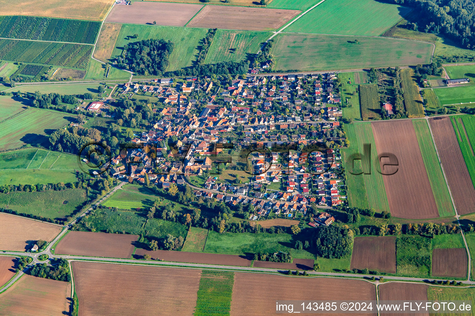 Vue d'oiseau de Barbelroth dans le département Rhénanie-Palatinat, Allemagne