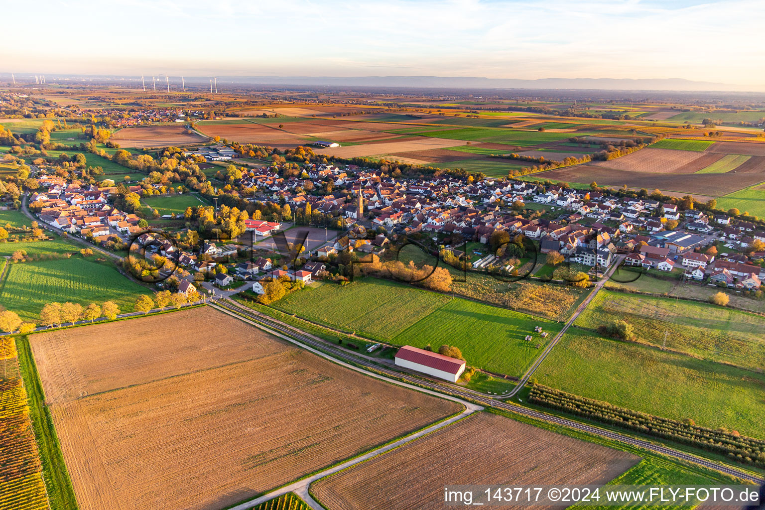 Vue aérienne de Ville du nord-ouest à le quartier Kapellen in Kapellen-Drusweiler dans le département Rhénanie-Palatinat, Allemagne
