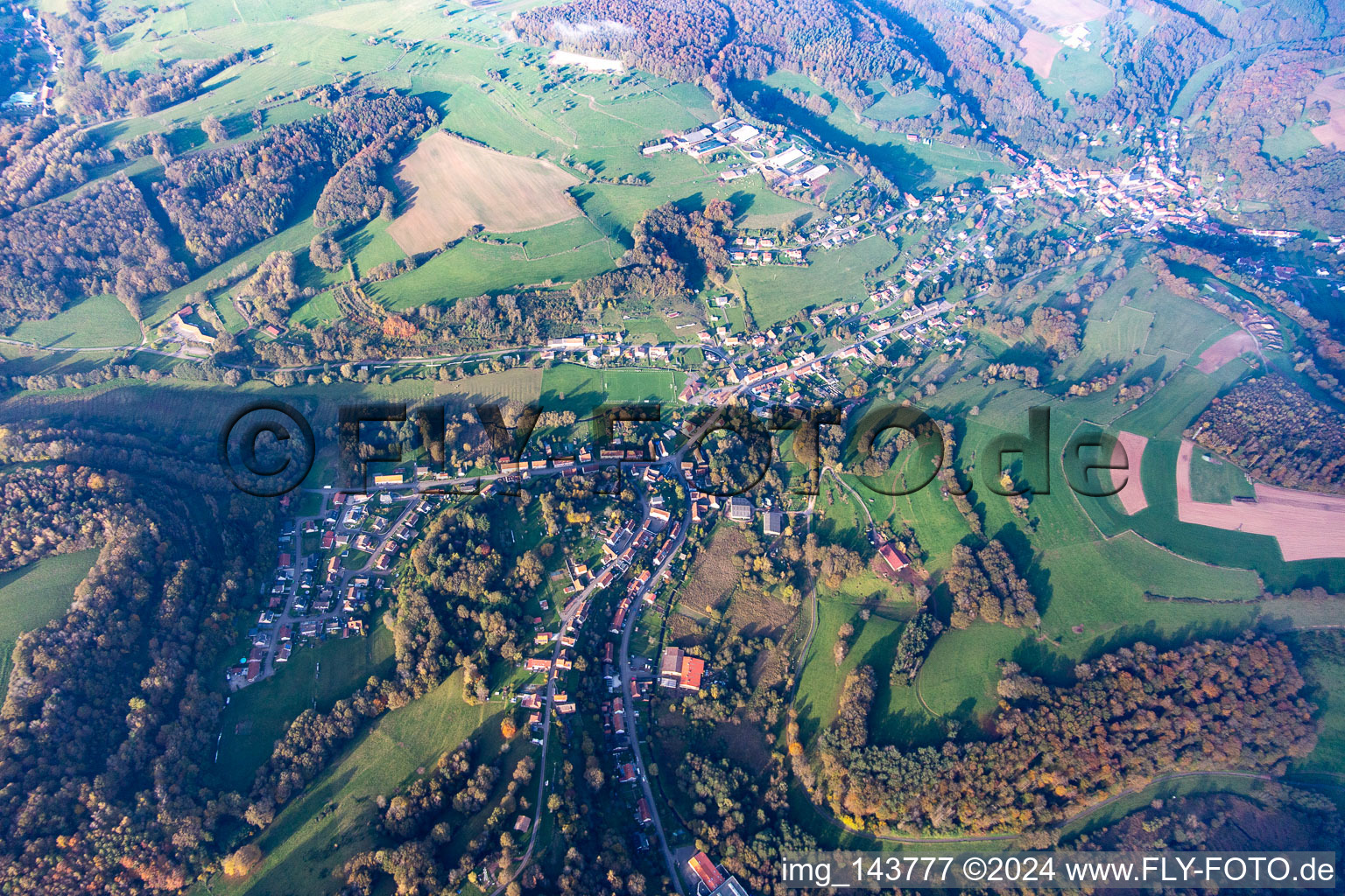 Vue aérienne de Waldhouse dans le département Moselle, France