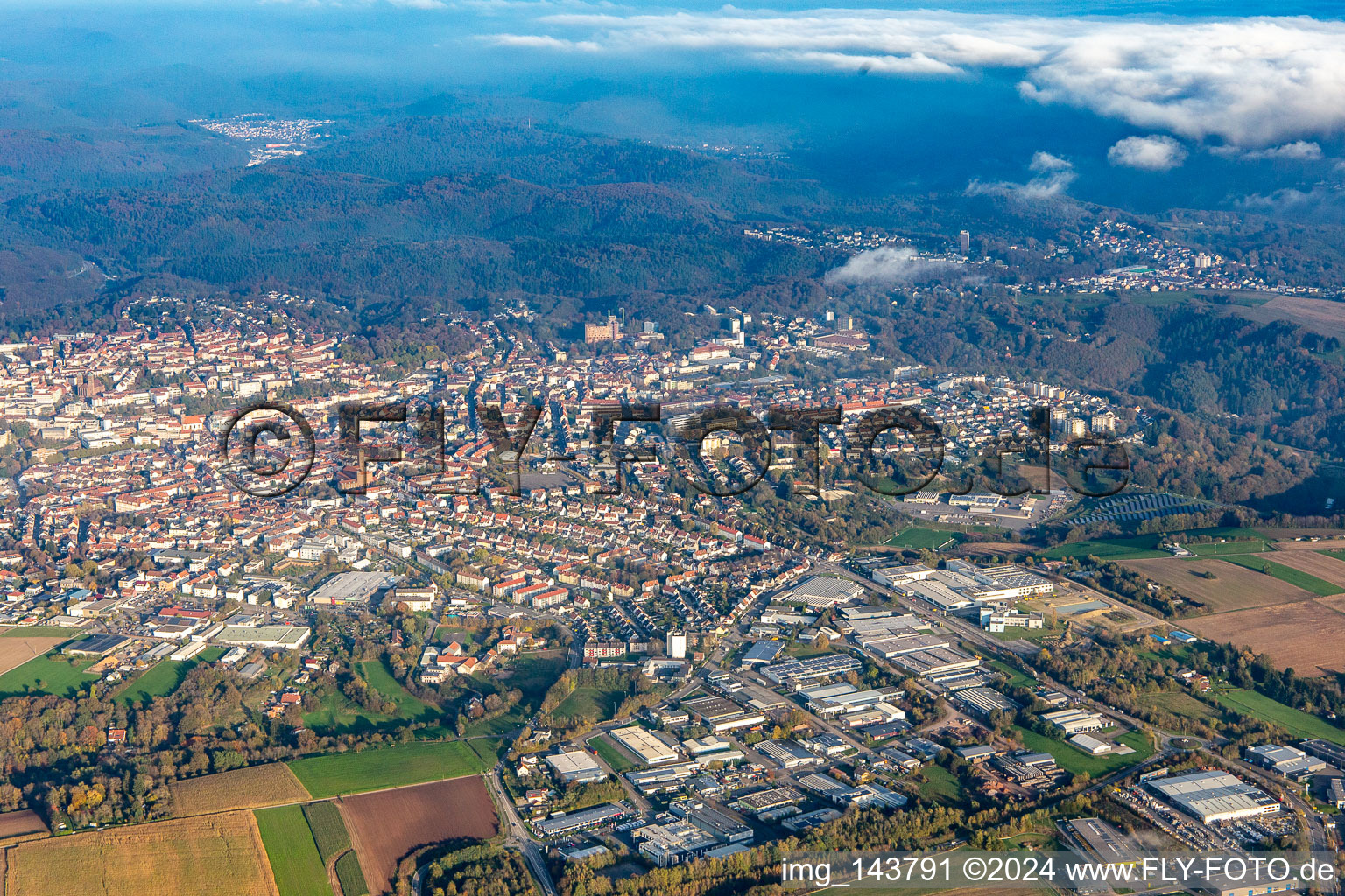 Vue aérienne de Districts du sud à Pirmasens dans le département Rhénanie-Palatinat, Allemagne
