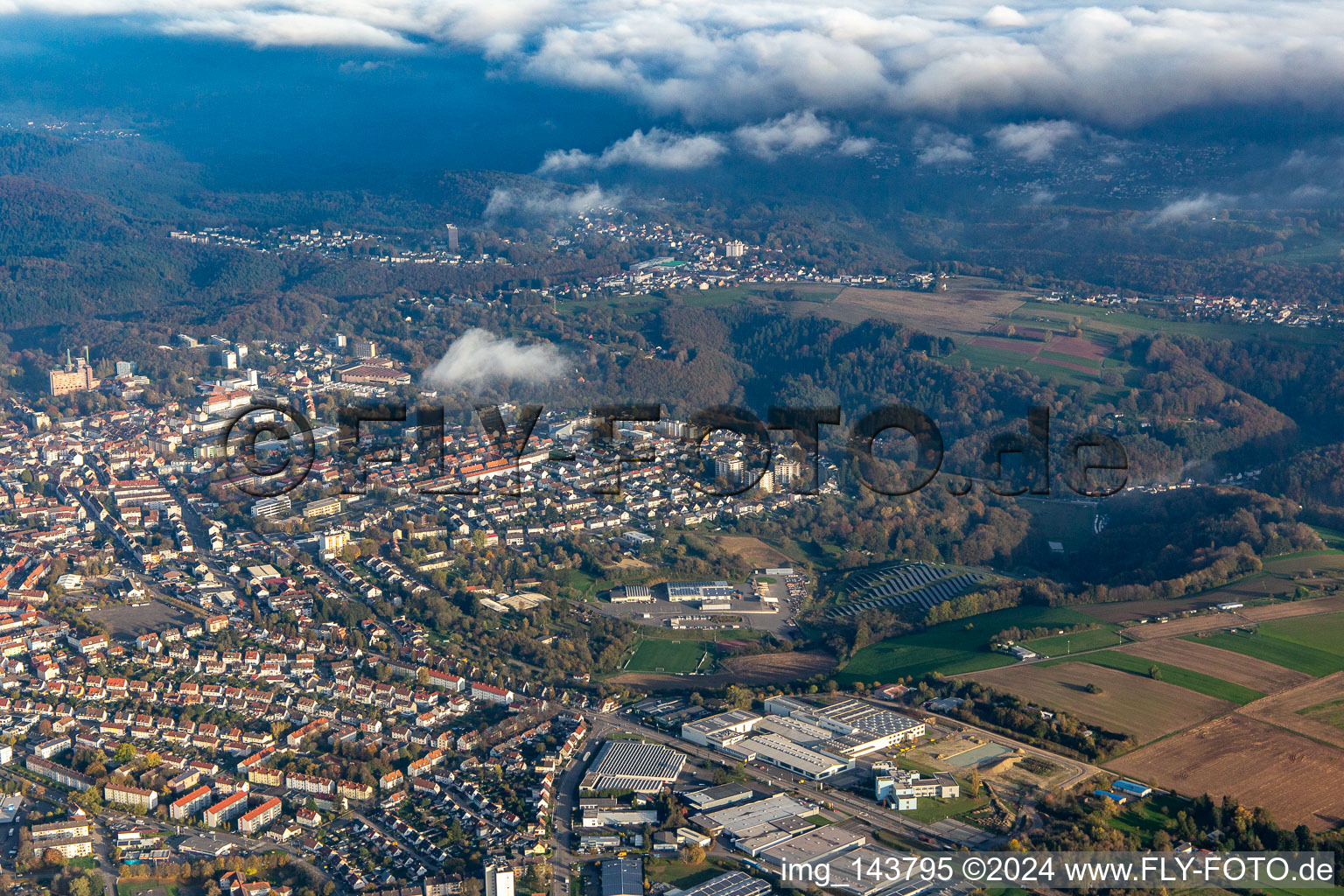 Vue aérienne de Districts du sud à Pirmasens dans le département Rhénanie-Palatinat, Allemagne