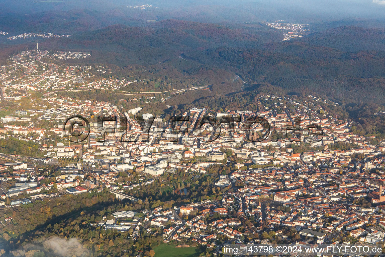 Vue aérienne de Districts du nord à Pirmasens dans le département Rhénanie-Palatinat, Allemagne