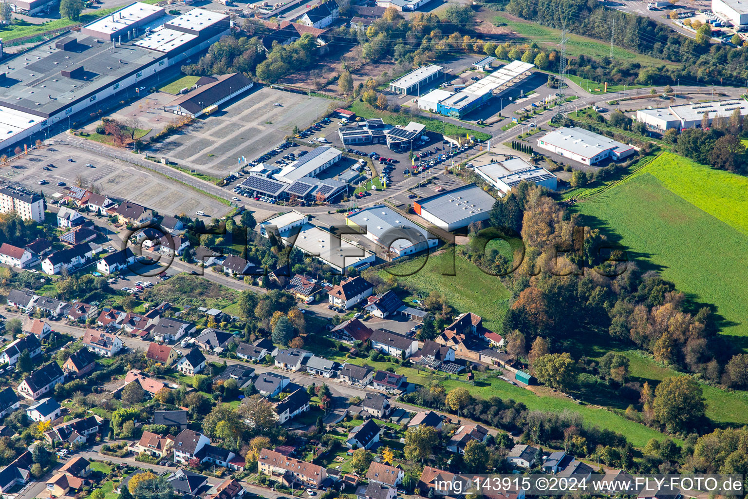 Vue aérienne de Zone industrielle Saarpfalzstr à le quartier Ernstweiler in Zweibrücken dans le département Rhénanie-Palatinat, Allemagne