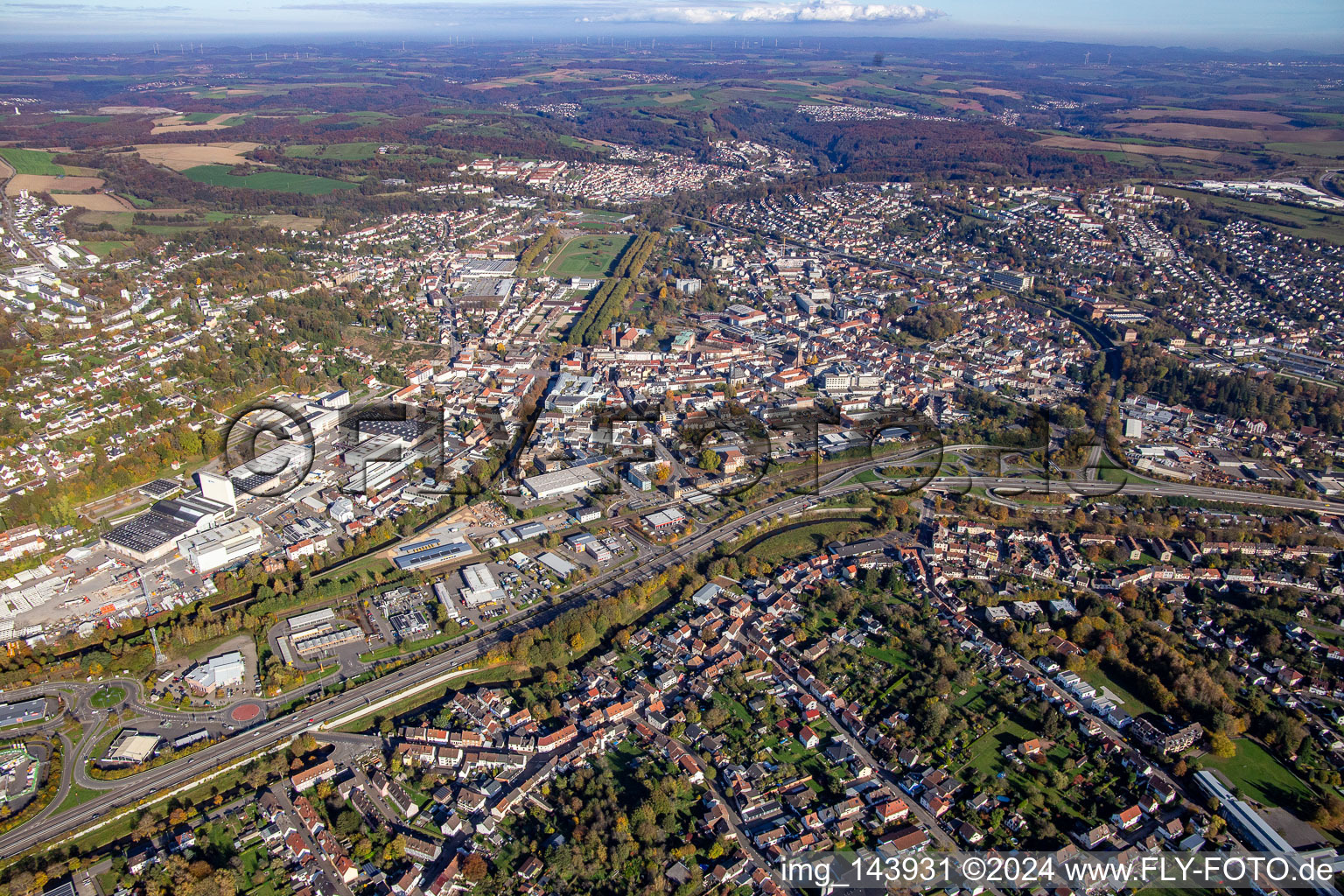 Vue aérienne de Rosengartenstraße et Gestütsallee à Zweibrücken dans le département Rhénanie-Palatinat, Allemagne