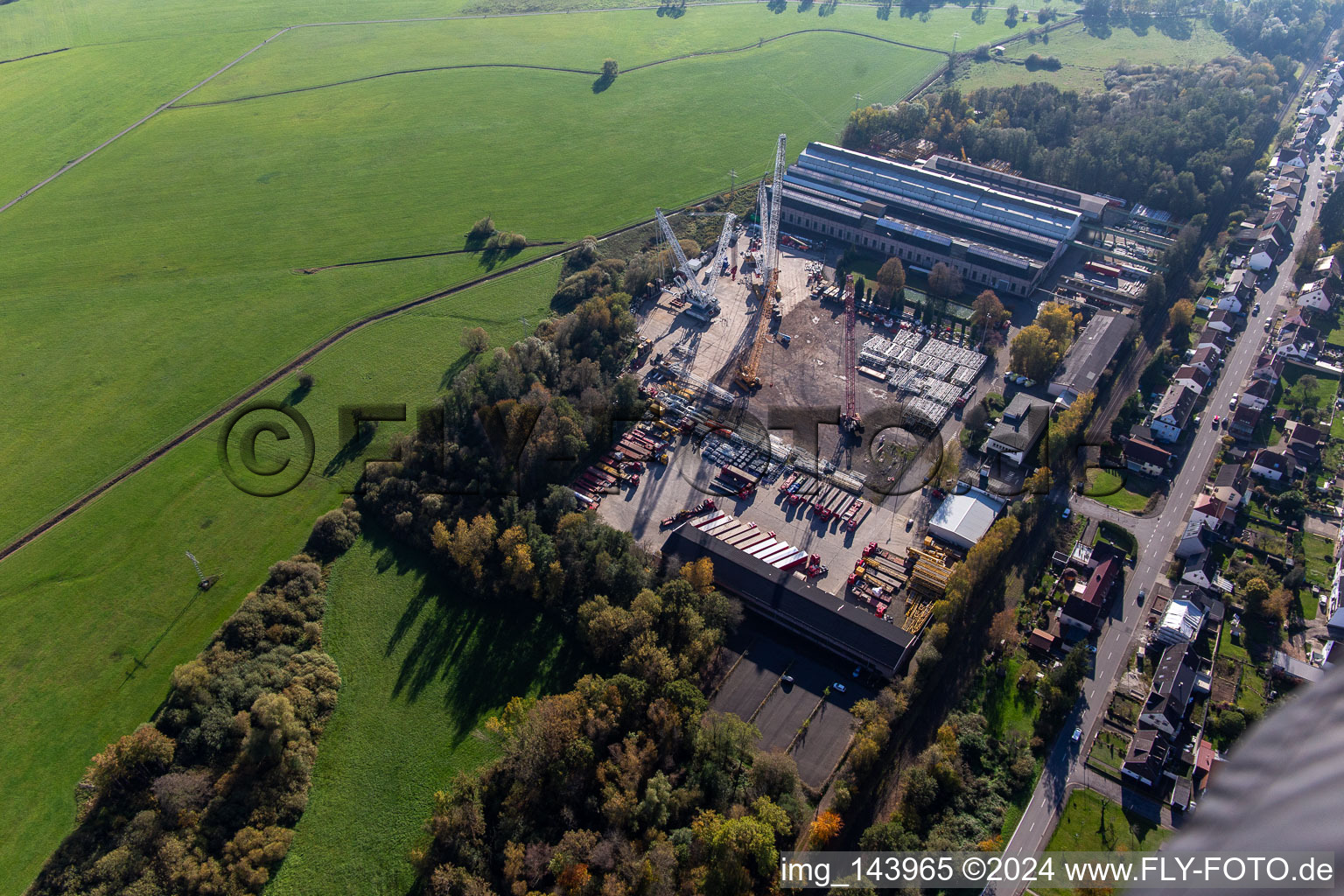 Photographie aérienne de Onroad GmbH (transports spéciaux et lourds, transferts par grue, travaux de grue) à le quartier Bierbach in Blieskastel dans le département Sarre, Allemagne
