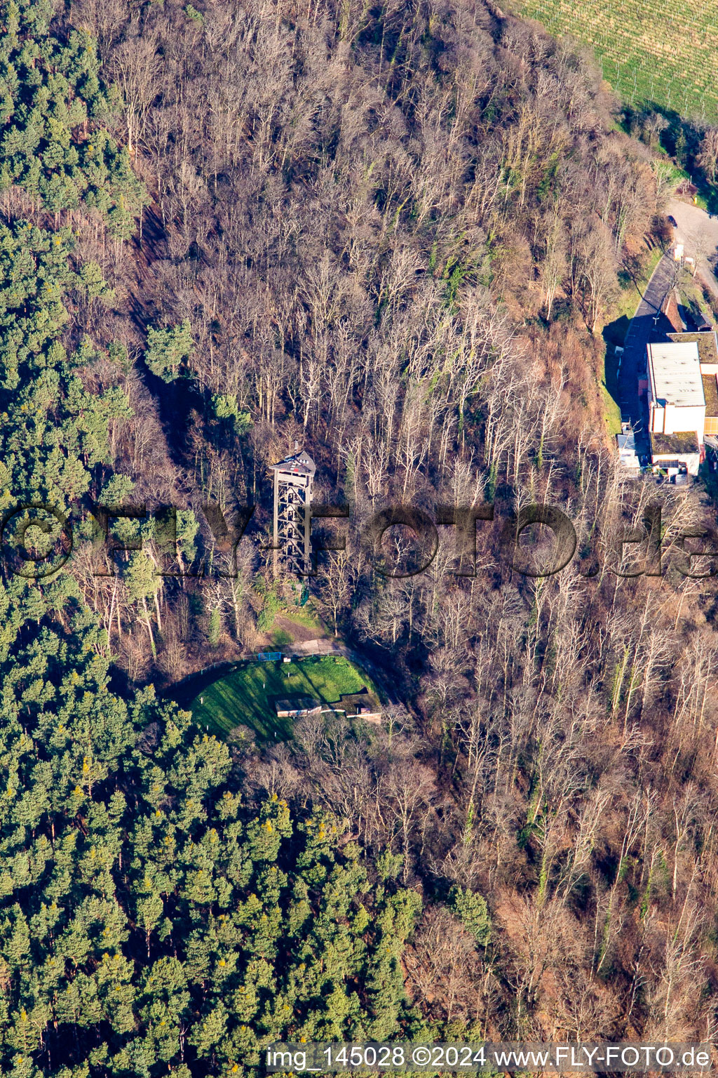 Tour Bismarck à Bad Bergzabern dans le département Rhénanie-Palatinat, Allemagne depuis l'avion