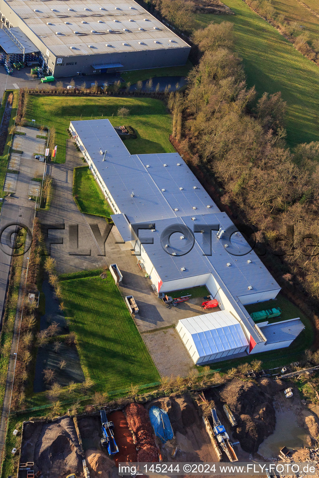 Thermo Fisher sur Erlenbachweg à le quartier Minderslachen in Kandel dans le département Rhénanie-Palatinat, Allemagne du point de vue du drone