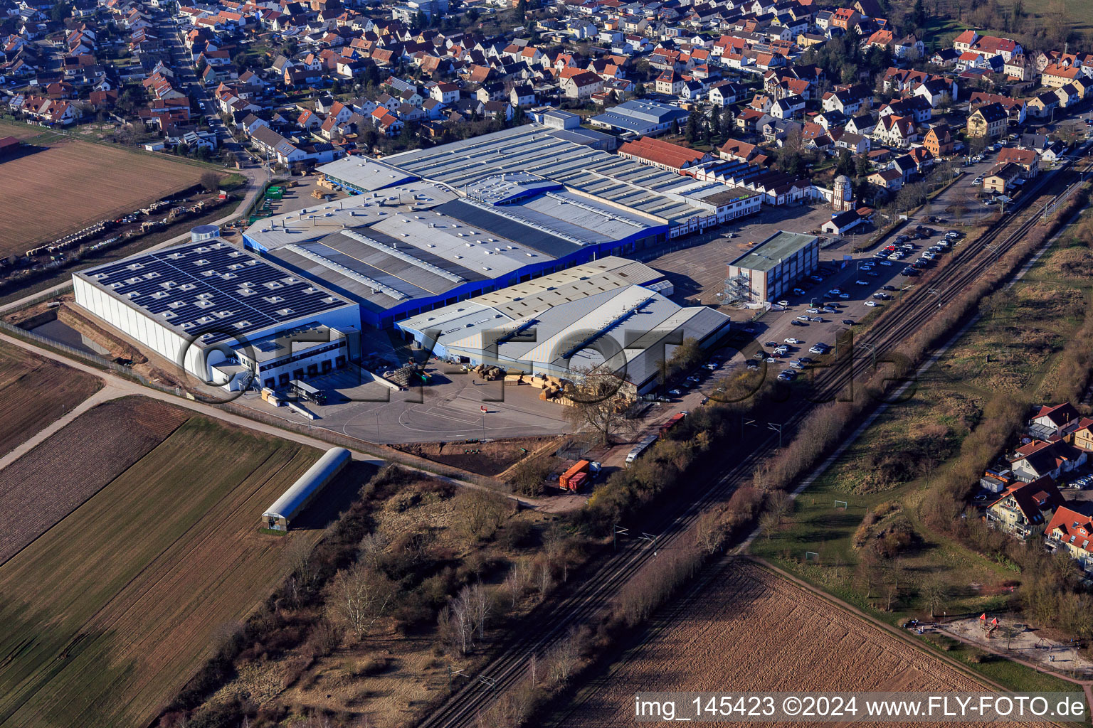 Vue aérienne de Halls de production Kardex Remstar à Bellheim dans le département Rhénanie-Palatinat, Allemagne