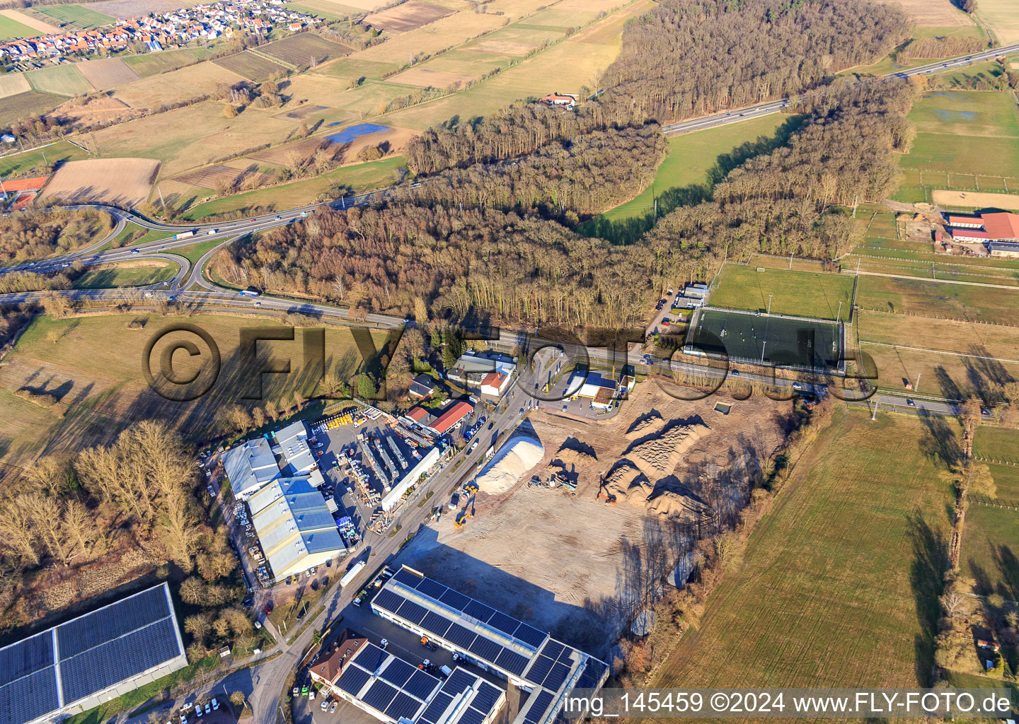 Chantier de construction pour le développement du nouveau parc logistique de HANSAINVEST et DFI-Real-Estte Kandel après la démolition du marché OBI à le quartier Minderslachen in Kandel dans le département Rhénanie-Palatinat, Allemagne depuis l'avion
