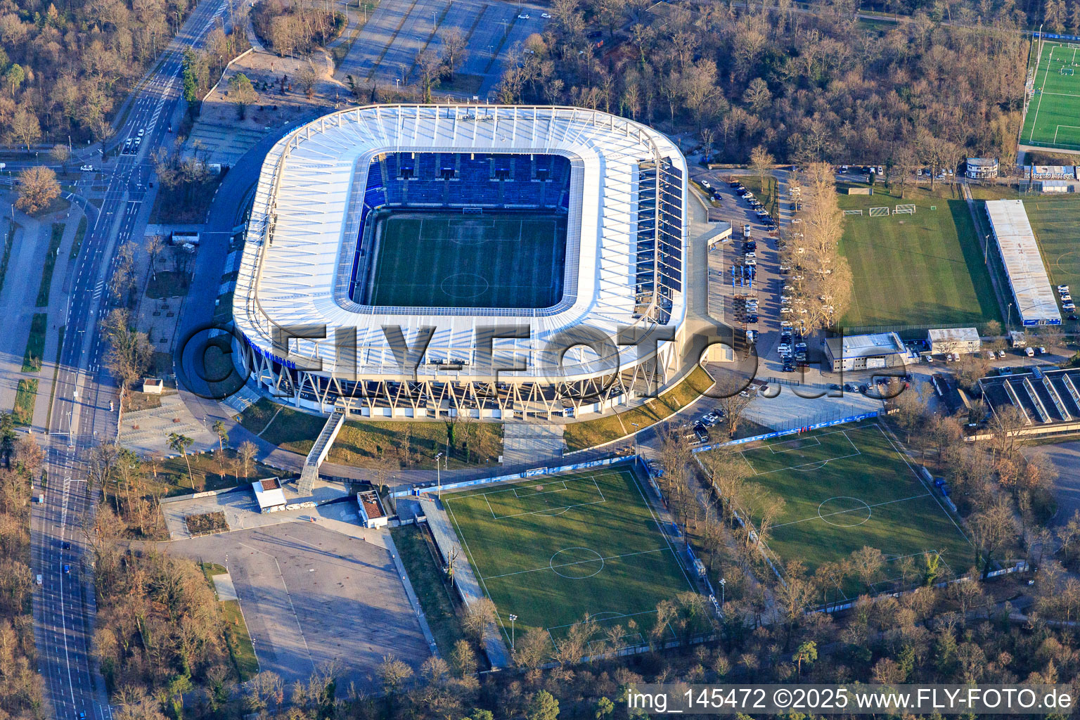 Vue aérienne de BBBank Wildpark : stade du Karlsruher Sport-Club GmbH & Co. KGaA à le quartier Nordstadt in Karlsruhe dans le département Bade-Wurtemberg, Allemagne