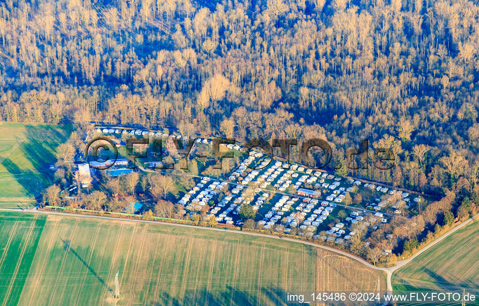 Vue aérienne de Camping nudiste du Lichtbund Karlsruhe eV à le quartier Hagsfeld in Karlsruhe dans le département Bade-Wurtemberg, Allemagne