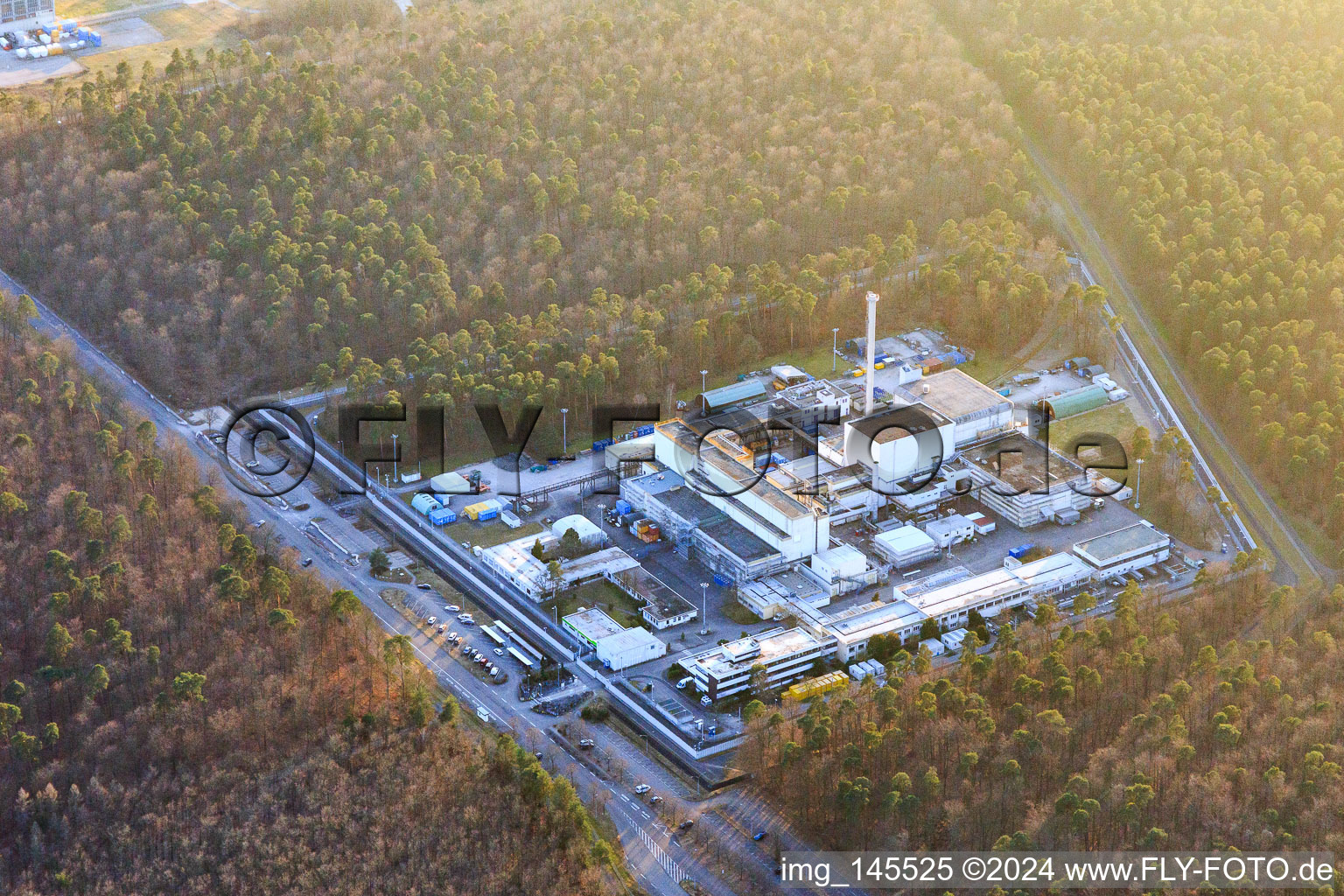 Vue aérienne de L'usine de retraitement de Karlsruhe (WAK) en cours de démantèlement à Linkenheim-Hochstetten dans le département Bade-Wurtemberg, Allemagne