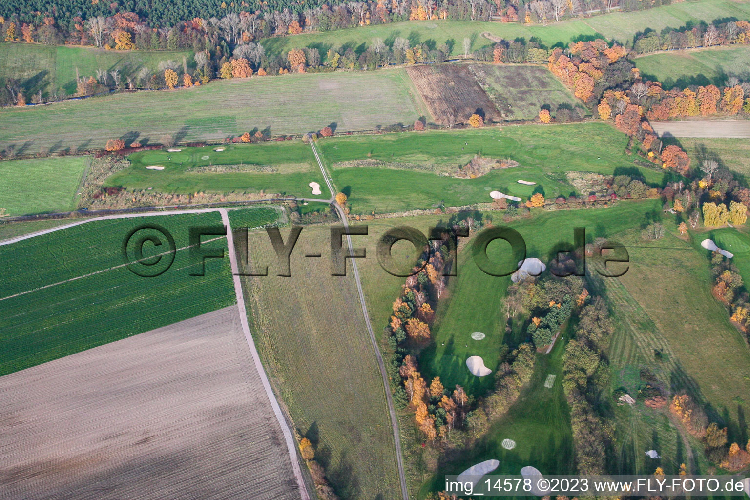 Vue aérienne de Terrain de golf à Geinsheim dans le département Rhénanie-Palatinat, Allemagne