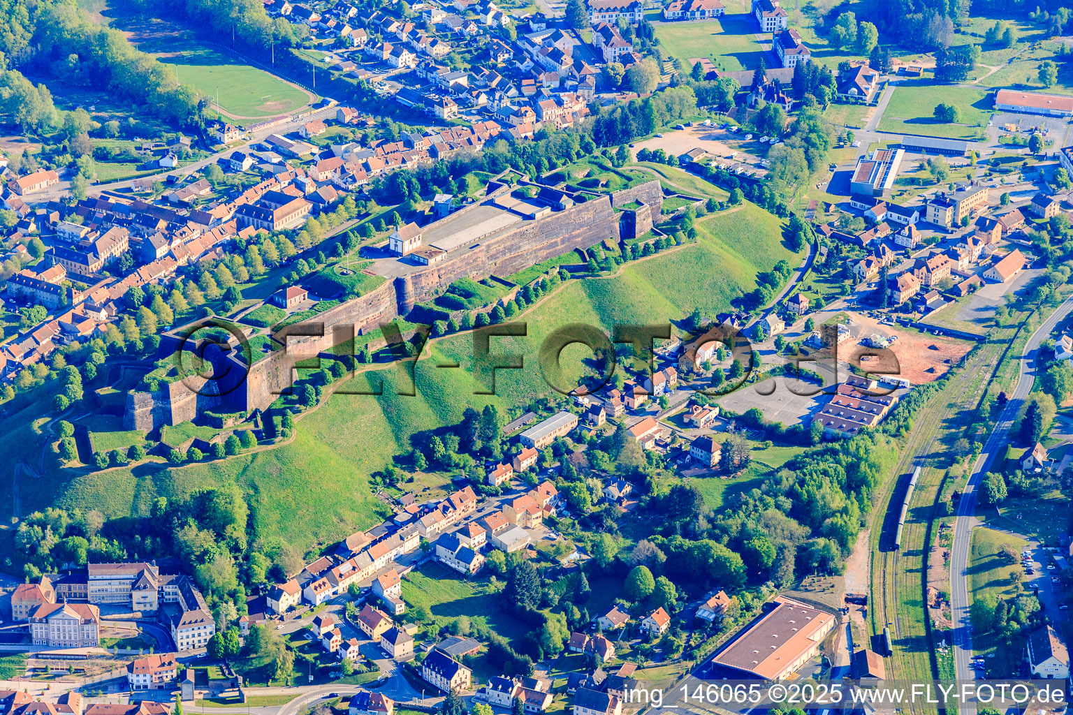 Photographie aérienne de Citadelle de Bitsch à Bitsch dans le département Moselle, France