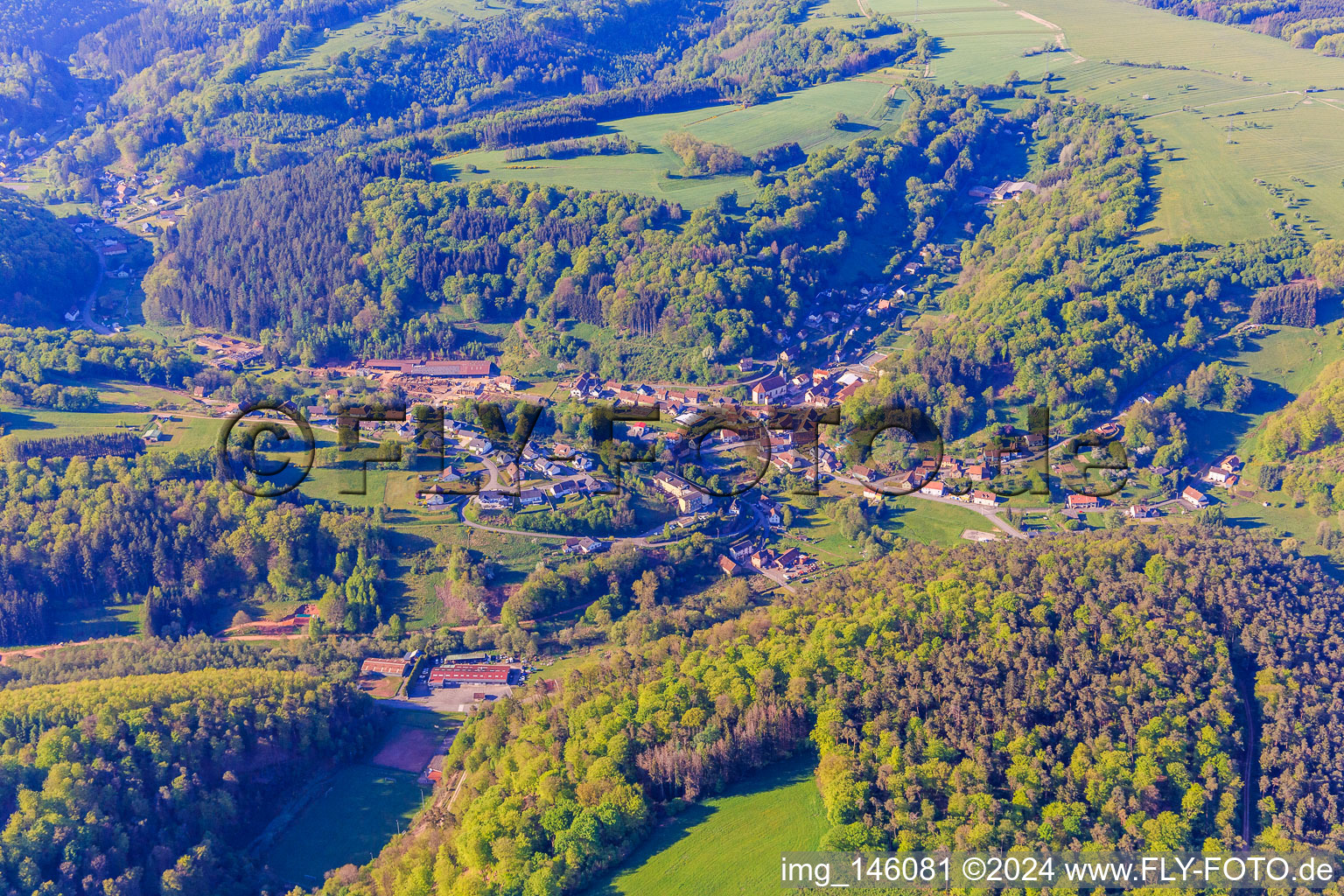 Photographie aérienne de Vue du village depuis le nord-est à Siersthal dans le département Moselle, France