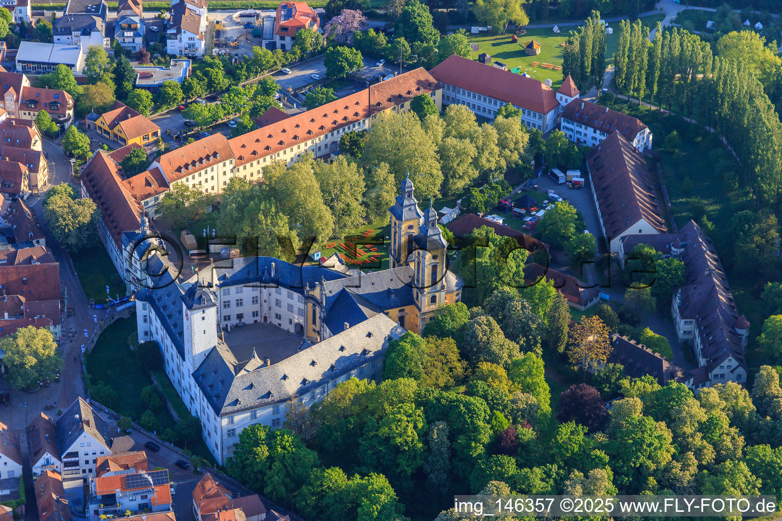 Vue aérienne de Musée de l'Ordre teutonique dans le palais de la résidence de Mergentheim à Bad Mergentheim dans le département Bade-Wurtemberg, Allemagne