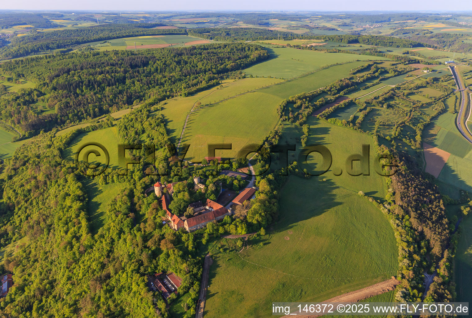 Photographie aérienne de Château de Neuhaus à Igersheim dans le département Bade-Wurtemberg, Allemagne