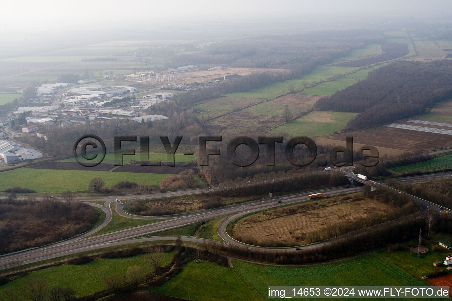 Enregistrement par drone de Zone industrielle d'Am Horst à le quartier Minderslachen in Kandel dans le département Rhénanie-Palatinat, Allemagne