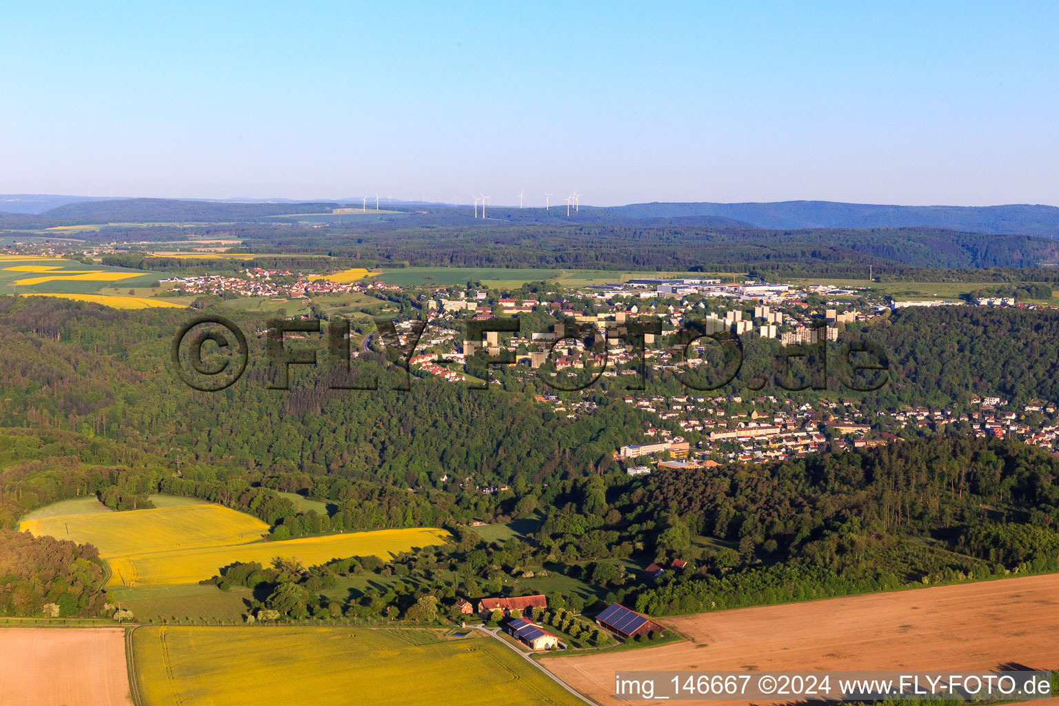 Vue aérienne de Vue de la ville depuis l'est à le quartier Reinhardshof in Wertheim dans le département Bade-Wurtemberg, Allemagne