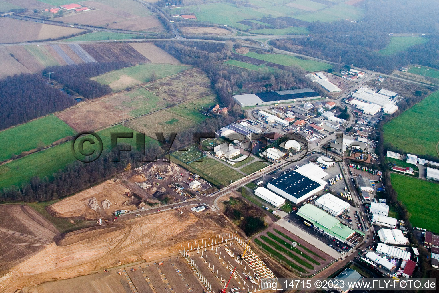 Vue aérienne de Zone industrielle d'Am Horst à le quartier Minderslachen in Kandel dans le département Rhénanie-Palatinat, Allemagne