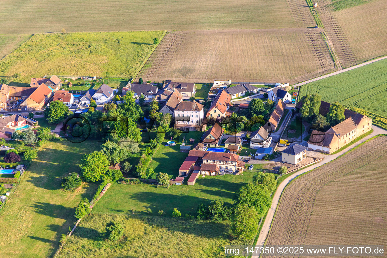 Vue aérienne de Fours Bois Doré à Friesenheim dans le département Bas Rhin, France