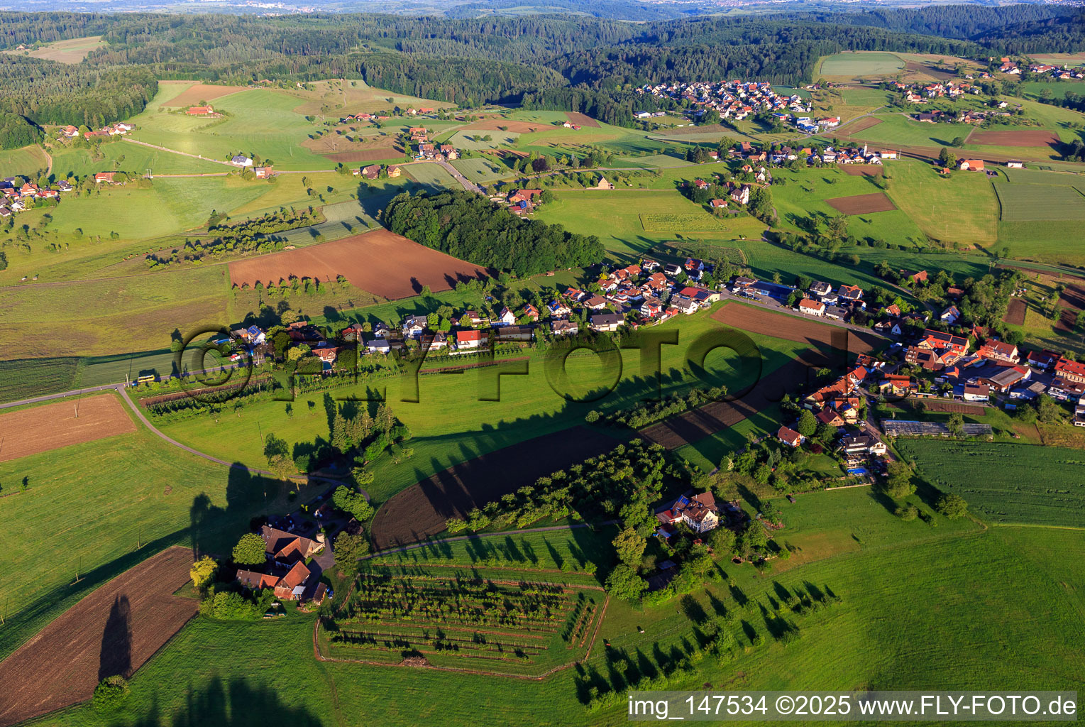Vue aérienne de Dans le bus à le quartier Ottoschwanden in Freiamt dans le département Bade-Wurtemberg, Allemagne