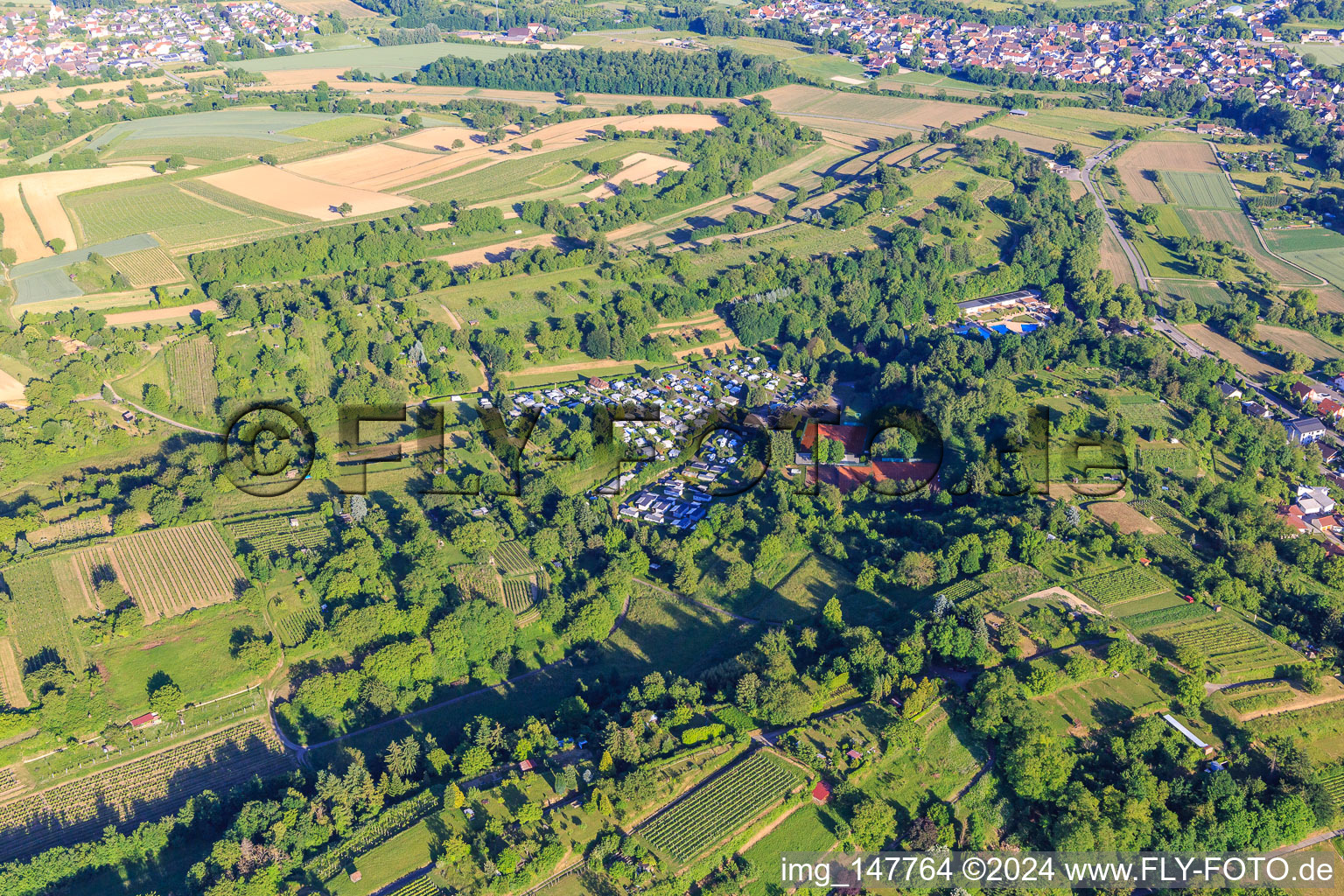 Vue aérienne de Camping en terrasses Herbolzheim à Herbolzheim dans le département Bade-Wurtemberg, Allemagne