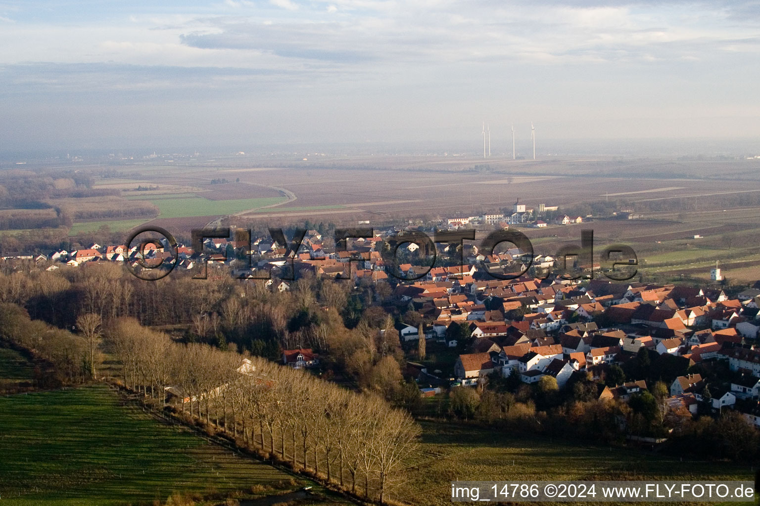 Enregistrement par drone de Winden dans le département Rhénanie-Palatinat, Allemagne