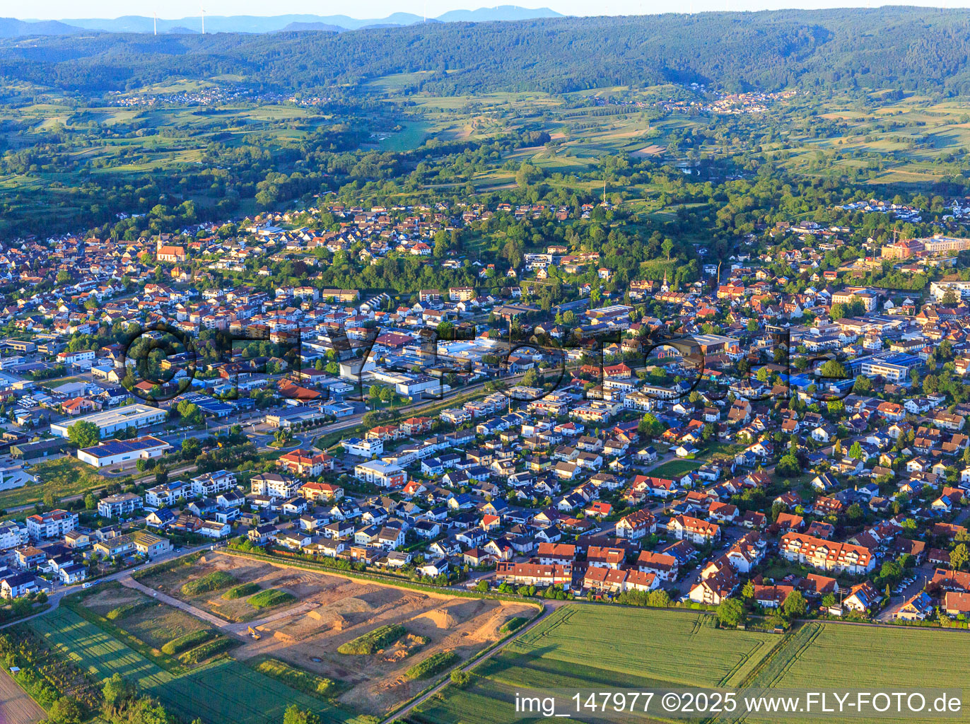 Vue aérienne de Vue de la ville depuis le sud-ouest à Ettenheim dans le département Bade-Wurtemberg, Allemagne