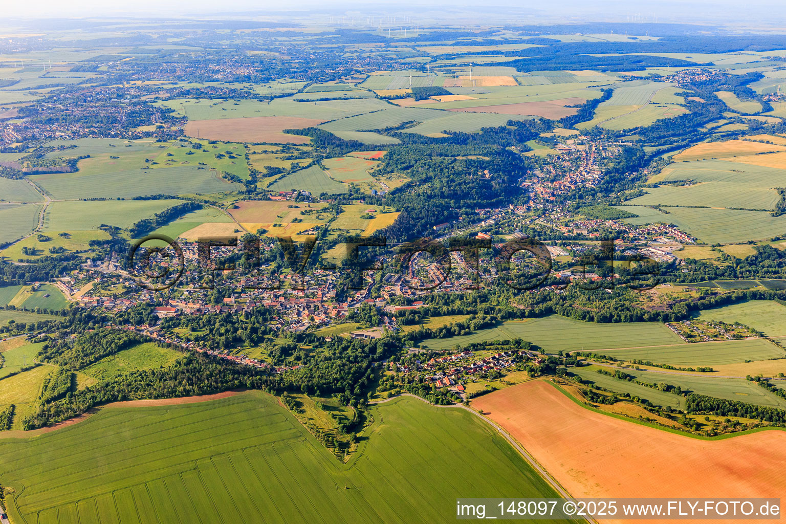 Vue aérienne de Vue du nord à le quartier Leimbach in Mansfeld dans le département Saxe-Anhalt, Allemagne