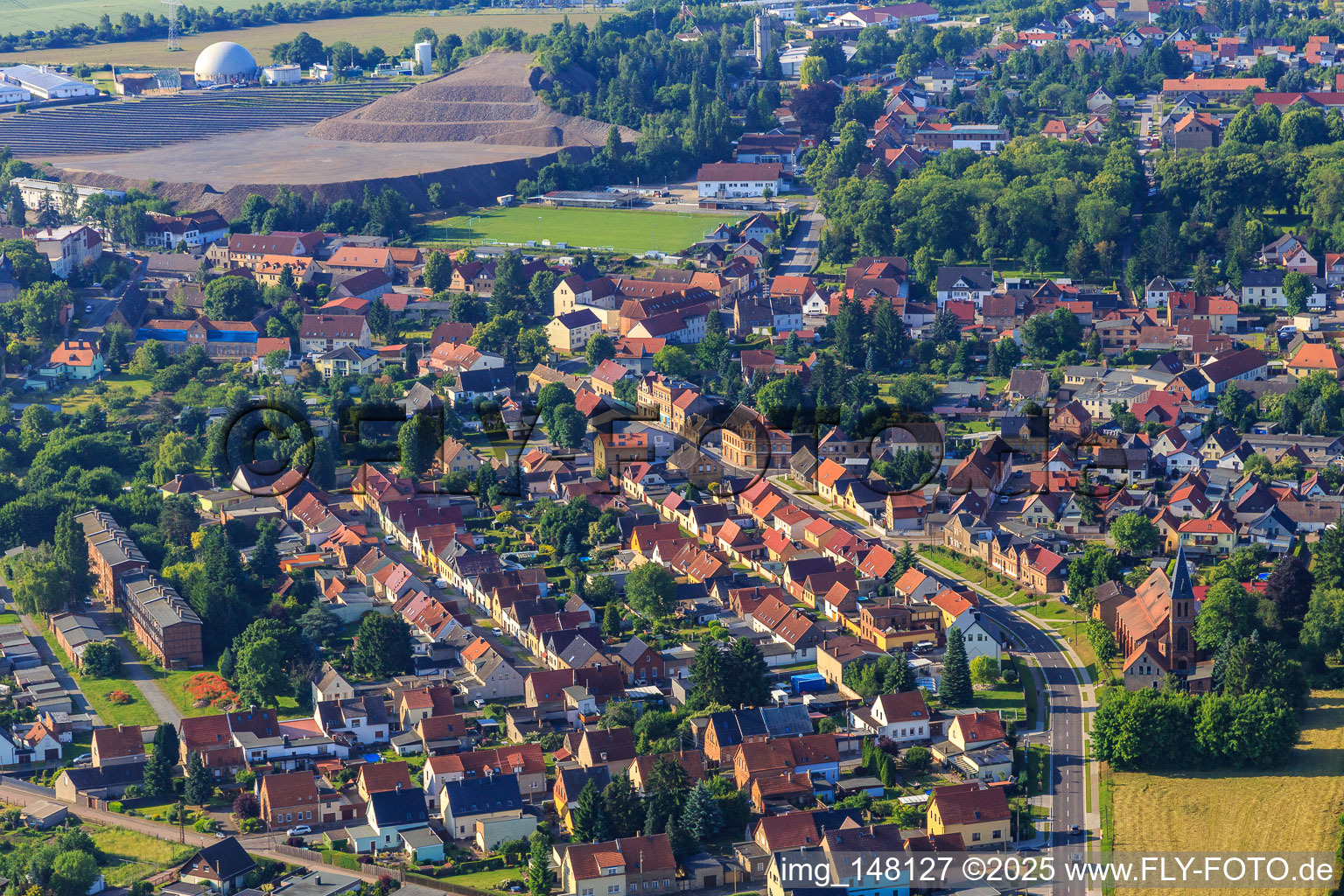Vue aérienne de Luisenstraße, Wilhelmstr à Klostermansfeld dans le département Saxe-Anhalt, Allemagne