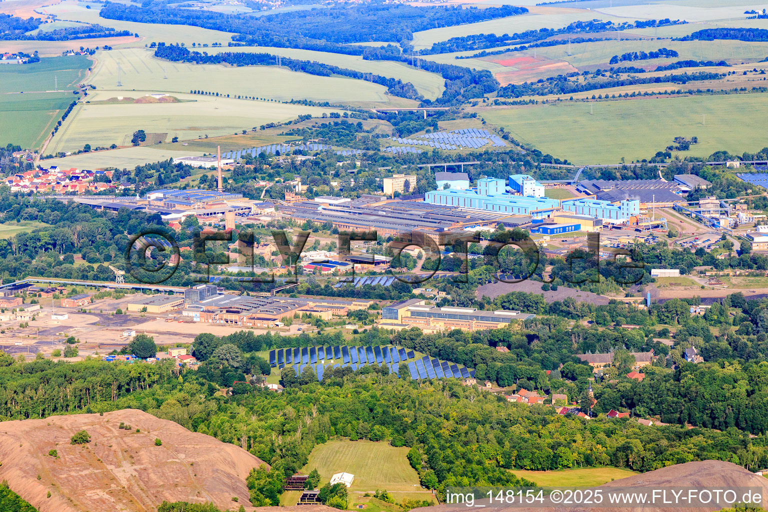 Vue aérienne de KME Mansfeld GmbH de l'est à le quartier Großörner in Mansfeld dans le département Saxe-Anhalt, Allemagne