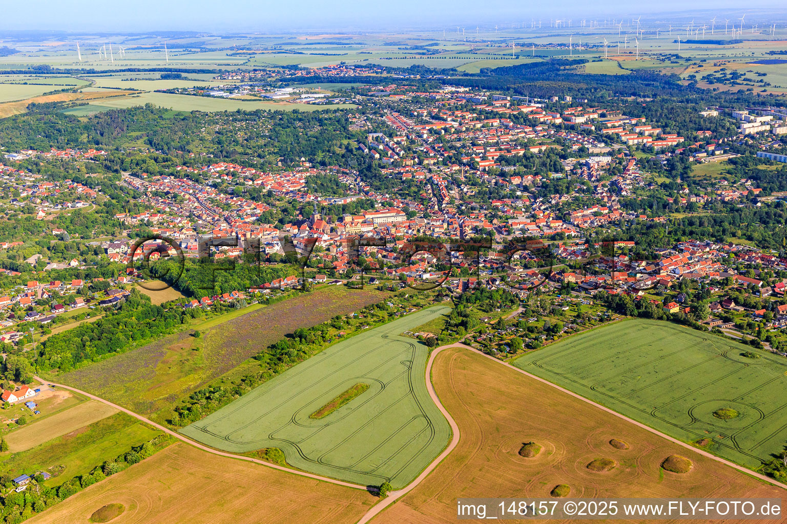 Vue aérienne de Vue d'ensemble de la ville depuis le sud-est à Hettstedt dans le département Saxe-Anhalt, Allemagne