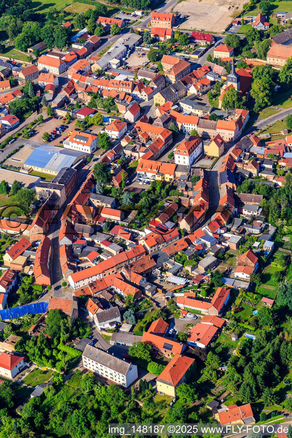 Photographie aérienne de Centre-ville historique à le quartier Ermsleben in Falkenstein dans le département Saxe-Anhalt, Allemagne