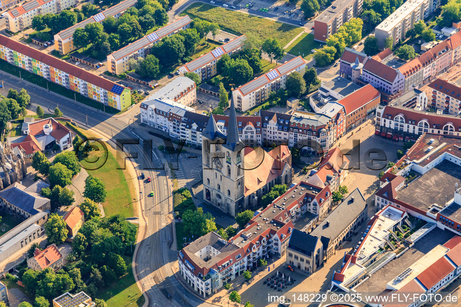 Photographie aérienne de Église Saint-Martini sur Matiniplan à le quartier Diocese Halberstadt in Halberstadt dans le département Saxe-Anhalt, Allemagne