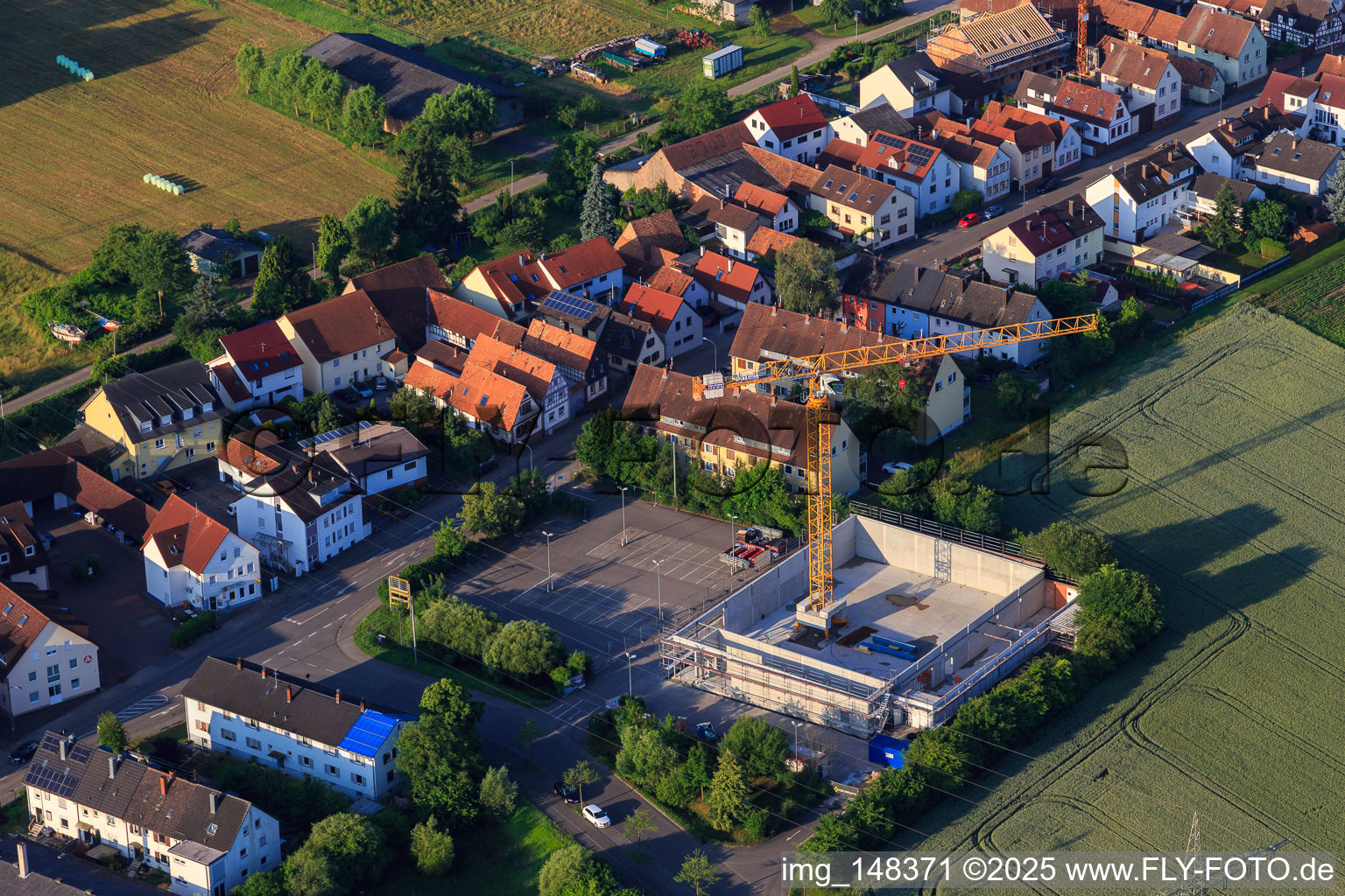 Vue aérienne de Chantier de construction du nouveau marché Netto à Saarstr. à Kandel dans le département Rhénanie-Palatinat, Allemagne