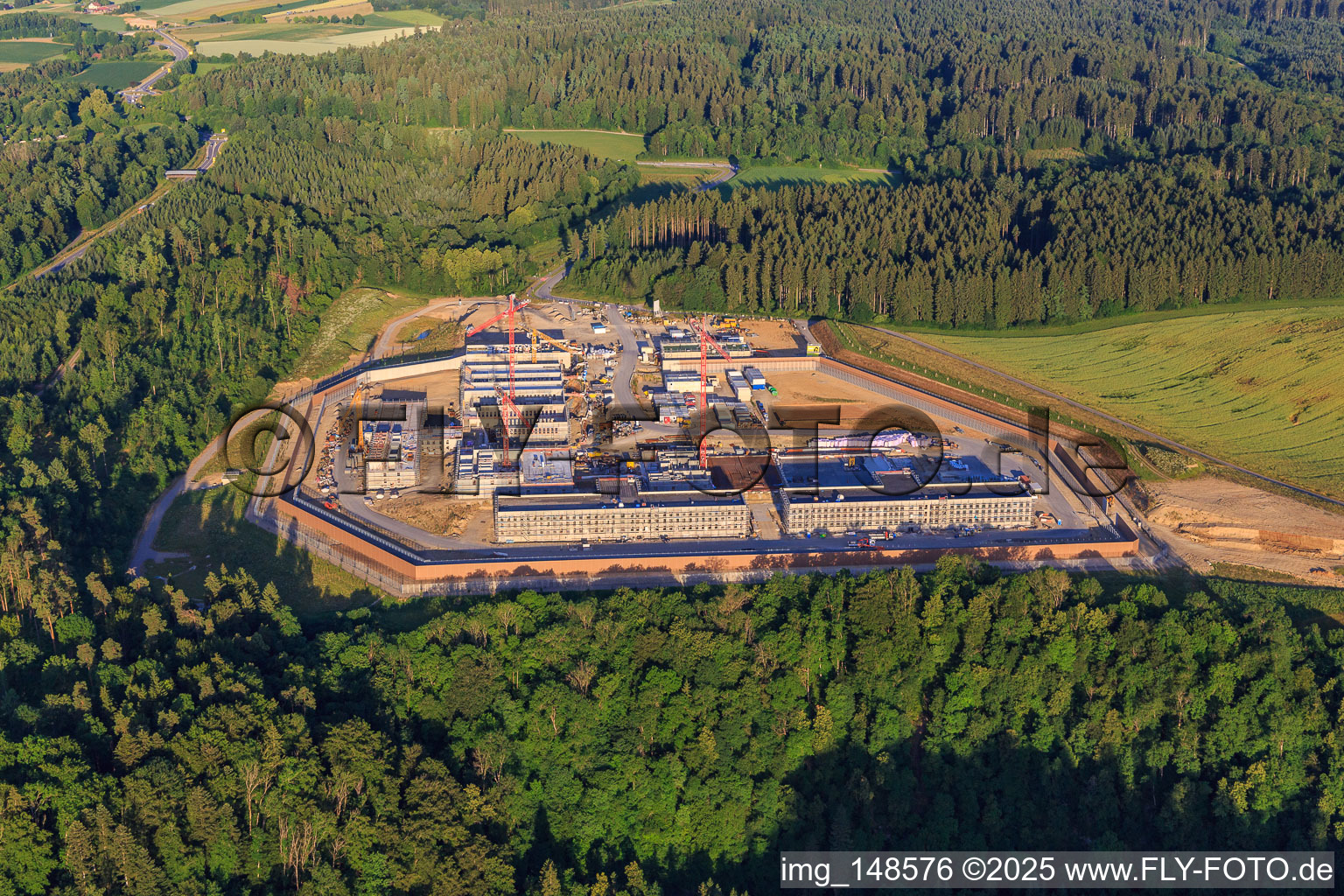 Chantier de construction du nouvel établissement pénitentiaire Rottweil à Rottweil dans le département Bade-Wurtemberg, Allemagne vue d'en haut