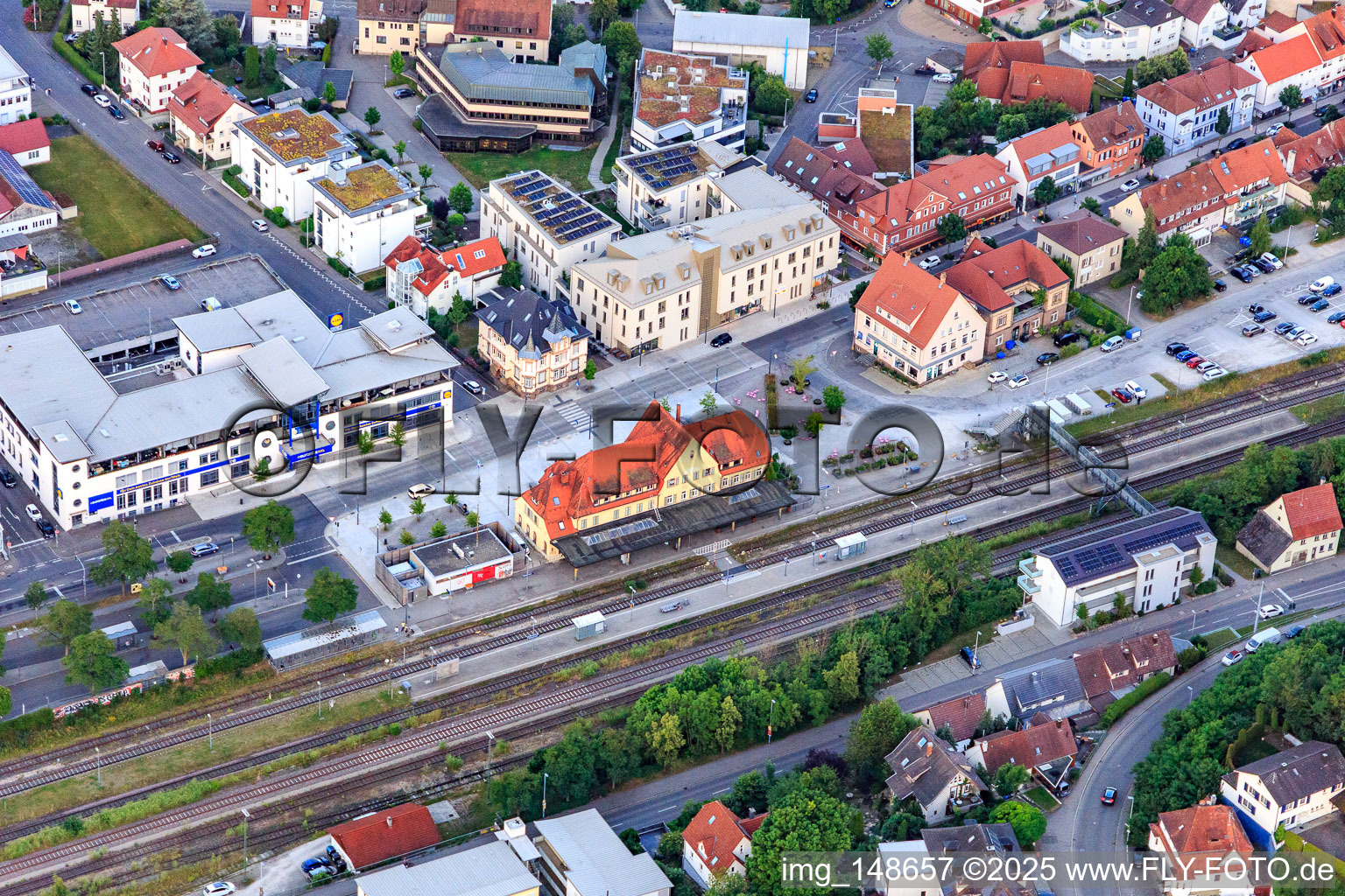 Vue aérienne de HÔTEL Gare Balingen à Balingen dans le département Bade-Wurtemberg, Allemagne