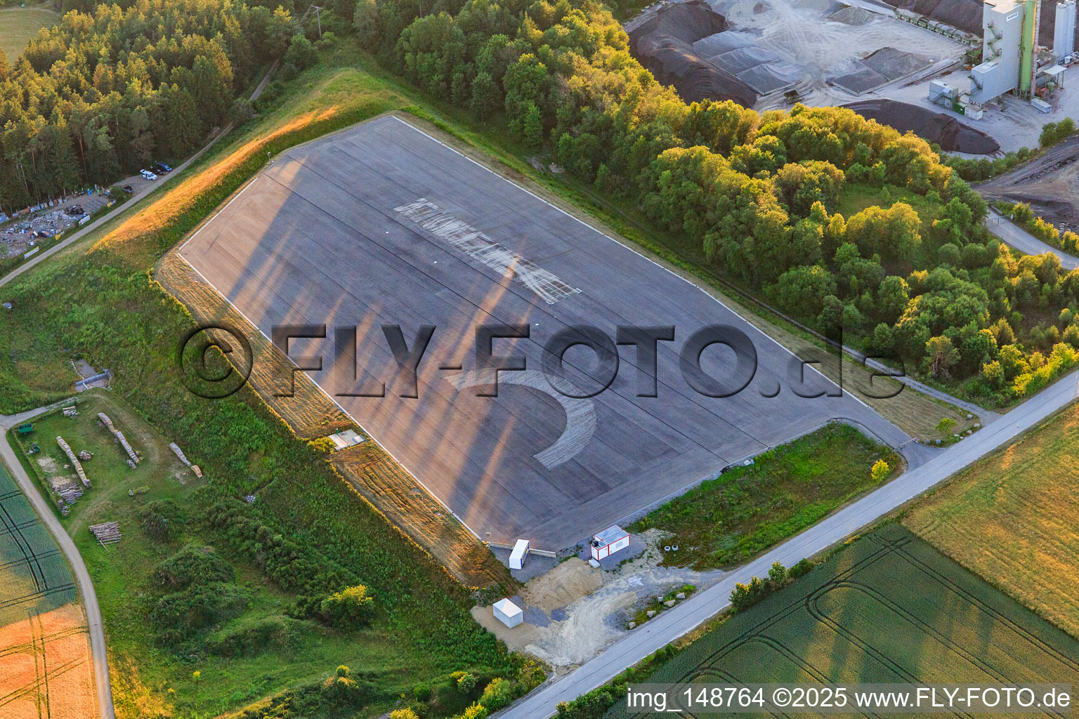 Vue aérienne de Nouvel espace de formation à la sécurité routière par l'Association allemande de sécurité routière de Rottweil à Zimmern ob Rottweil dans le département Bade-Wurtemberg, Allemagne
