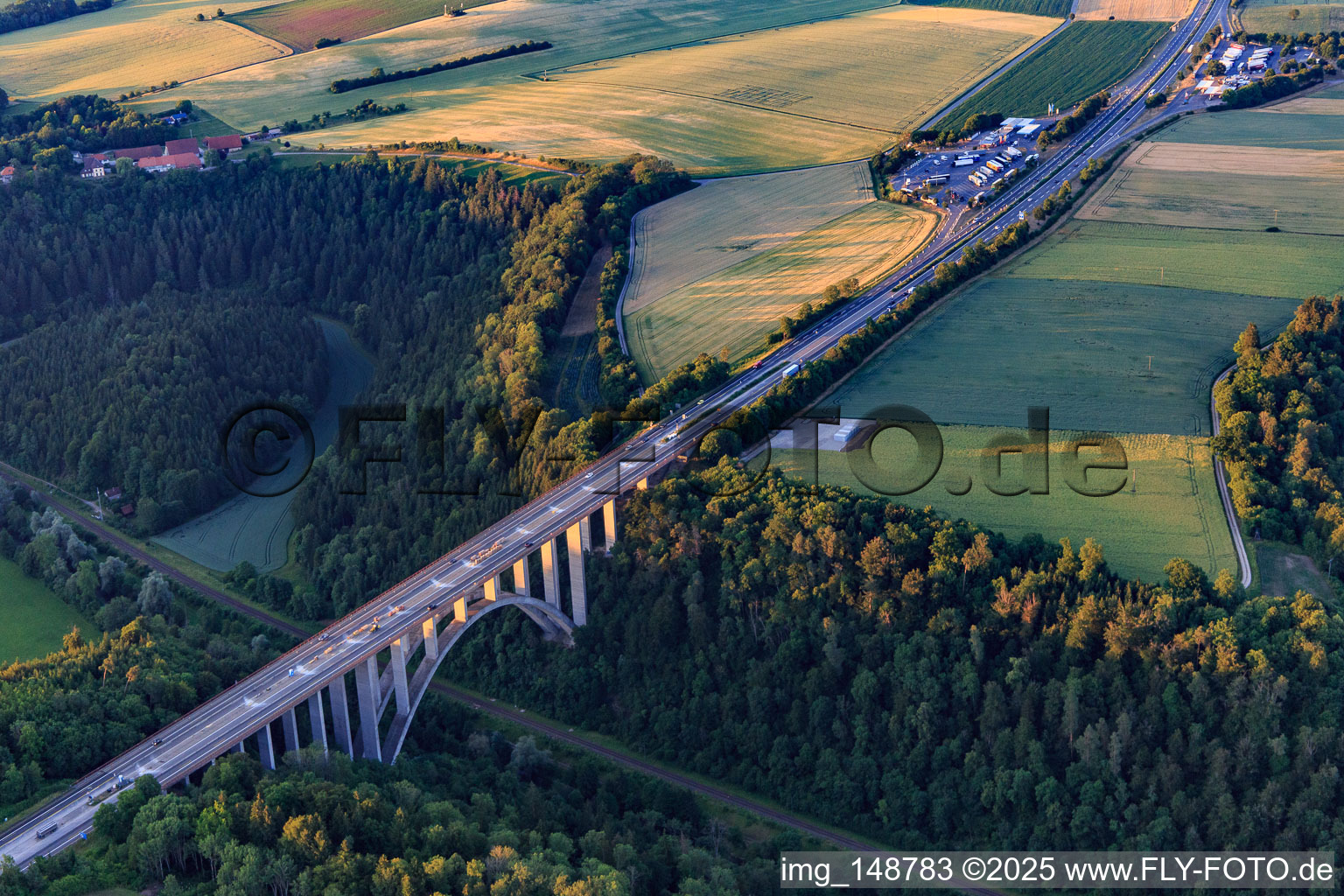 Vue aérienne de Chantier de construction du pont du Neckarburg pour l'A81 à Rottweil dans le département Bade-Wurtemberg, Allemagne