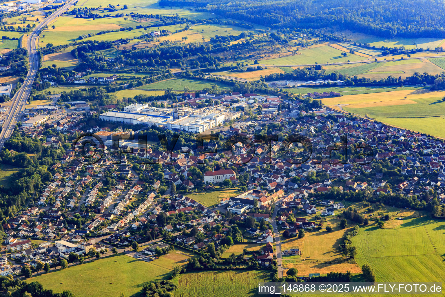 Vue aérienne de Vue de la ville depuis le sud à Hechingen dans le département Bade-Wurtemberg, Allemagne