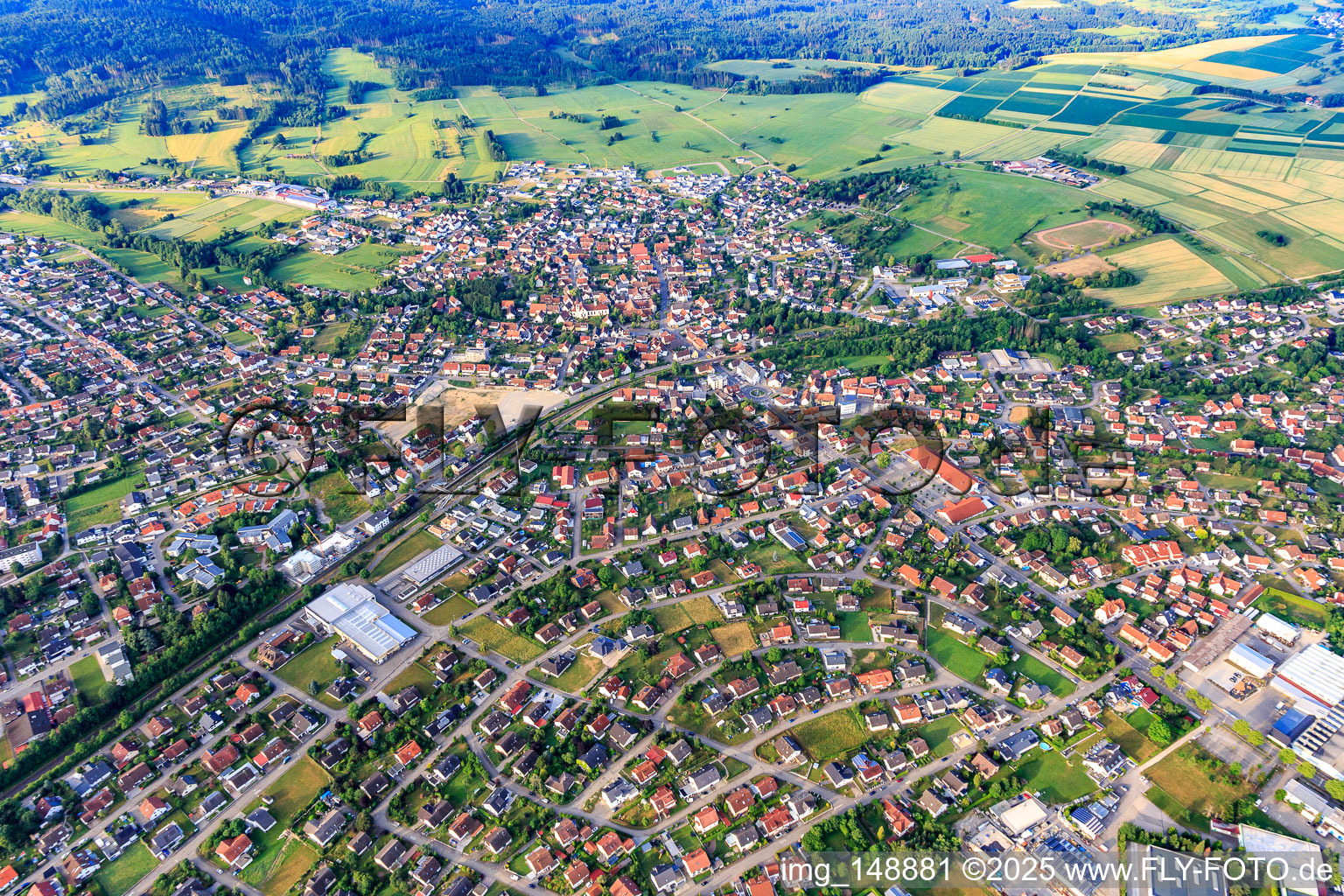 Vue aérienne de Vue du nord à le quartier Steinhofen in Bisingen dans le département Bade-Wurtemberg, Allemagne