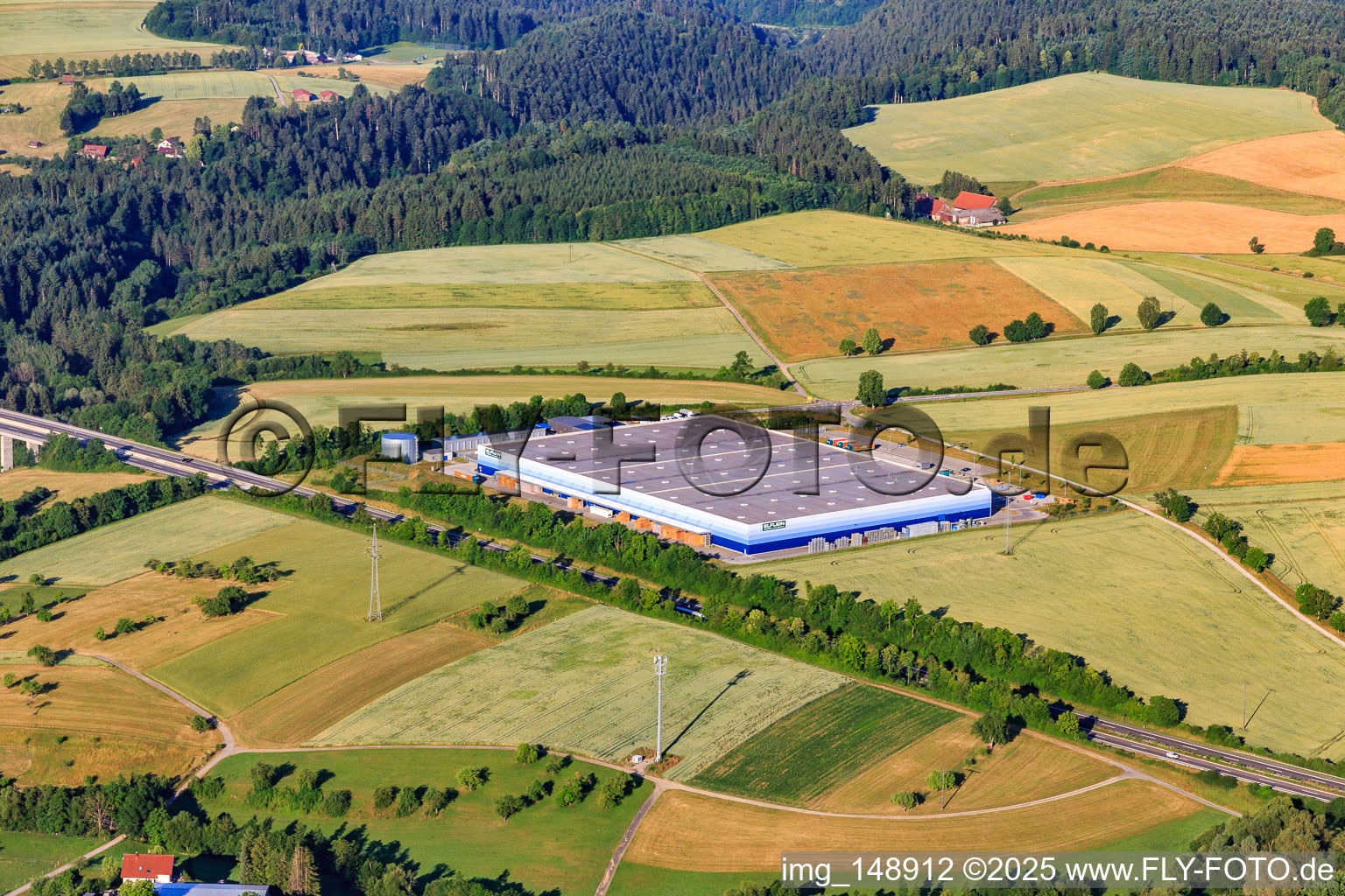 Vue oblique de Elflein E-Mobility Logistique Rottweil GmbH à le quartier Trichtingen in Epfendorf dans le département Bade-Wurtemberg, Allemagne