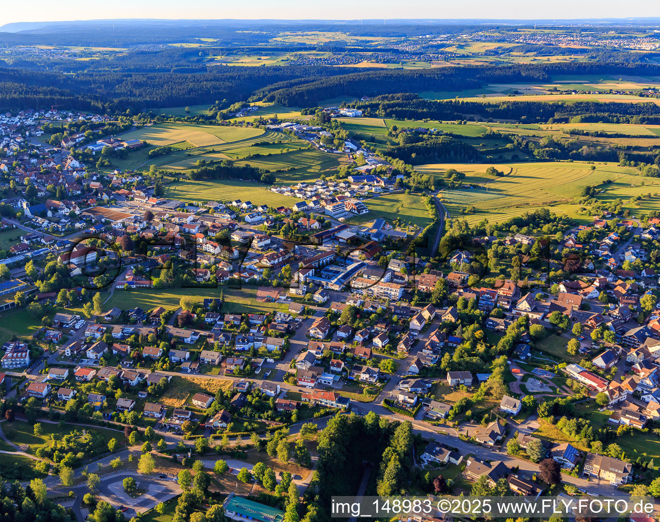 Vue aérienne de Quartier de Rodt vu du sud à Loßburg dans le département Bade-Wurtemberg, Allemagne