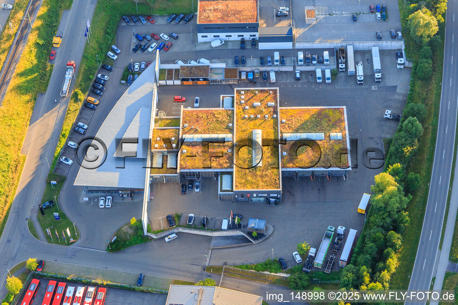 Vue aérienne de Concessionnaire automobile Möhrle GmbH à Freudenstadt dans le département Bade-Wurtemberg, Allemagne