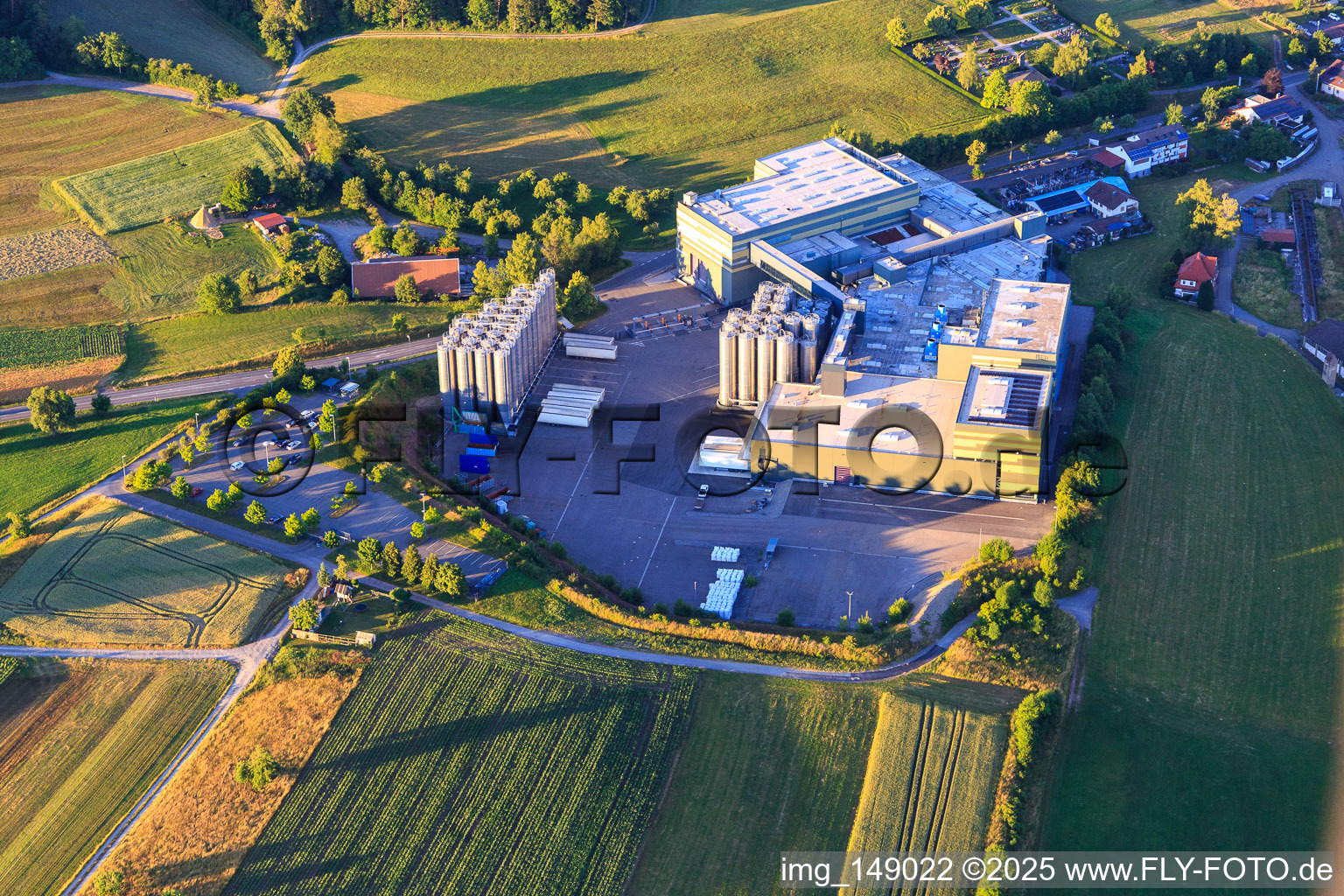 Vue aérienne de Sicht-pack Hagner GmbH à le quartier Hallwangen in Dornstetten dans le département Bade-Wurtemberg, Allemagne