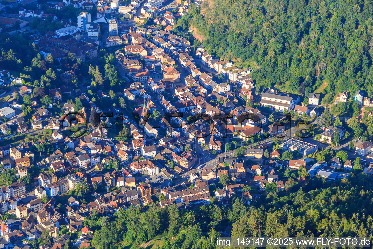 Vue aérienne de Centre-ville à Schramberg dans le département Bade-Wurtemberg, Allemagne